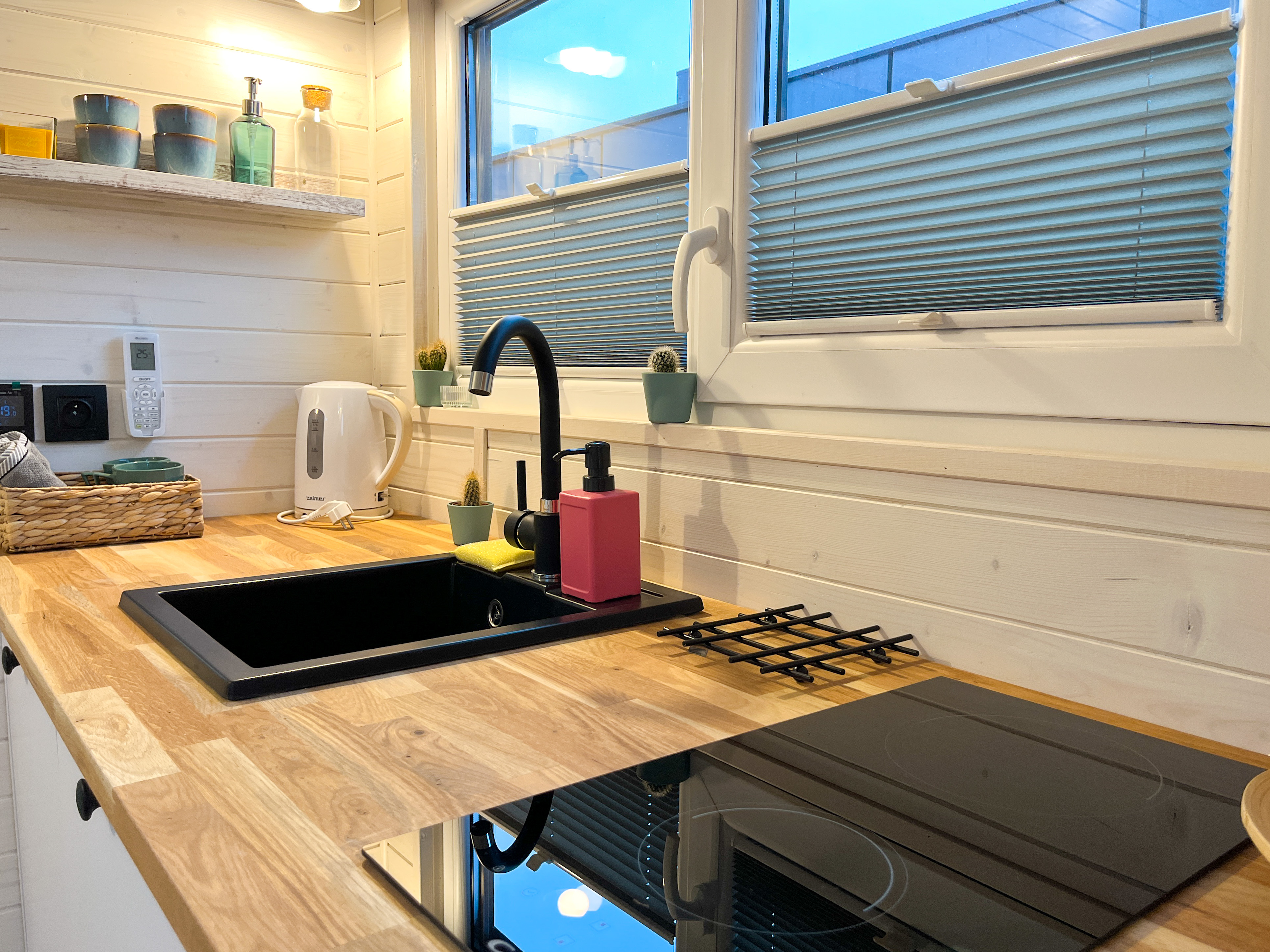 Tiny House, Container House, Modular House, Mini House - French Kiss Tiny House, Container House, Modular House, Mini House - French Kiss