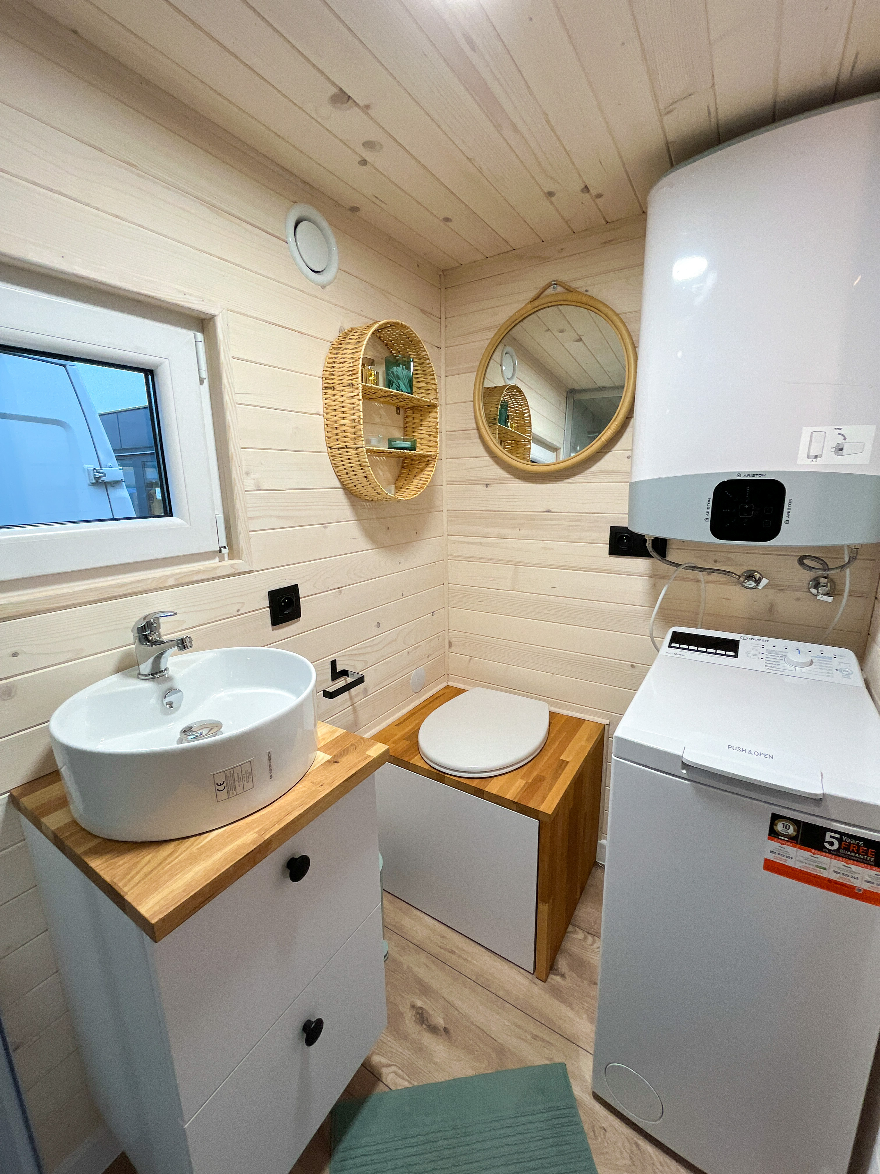 Tiny House, Container House, Modular House, Mini House - French Kiss Tiny House, Container House, Modular House, Mini House - French Kiss