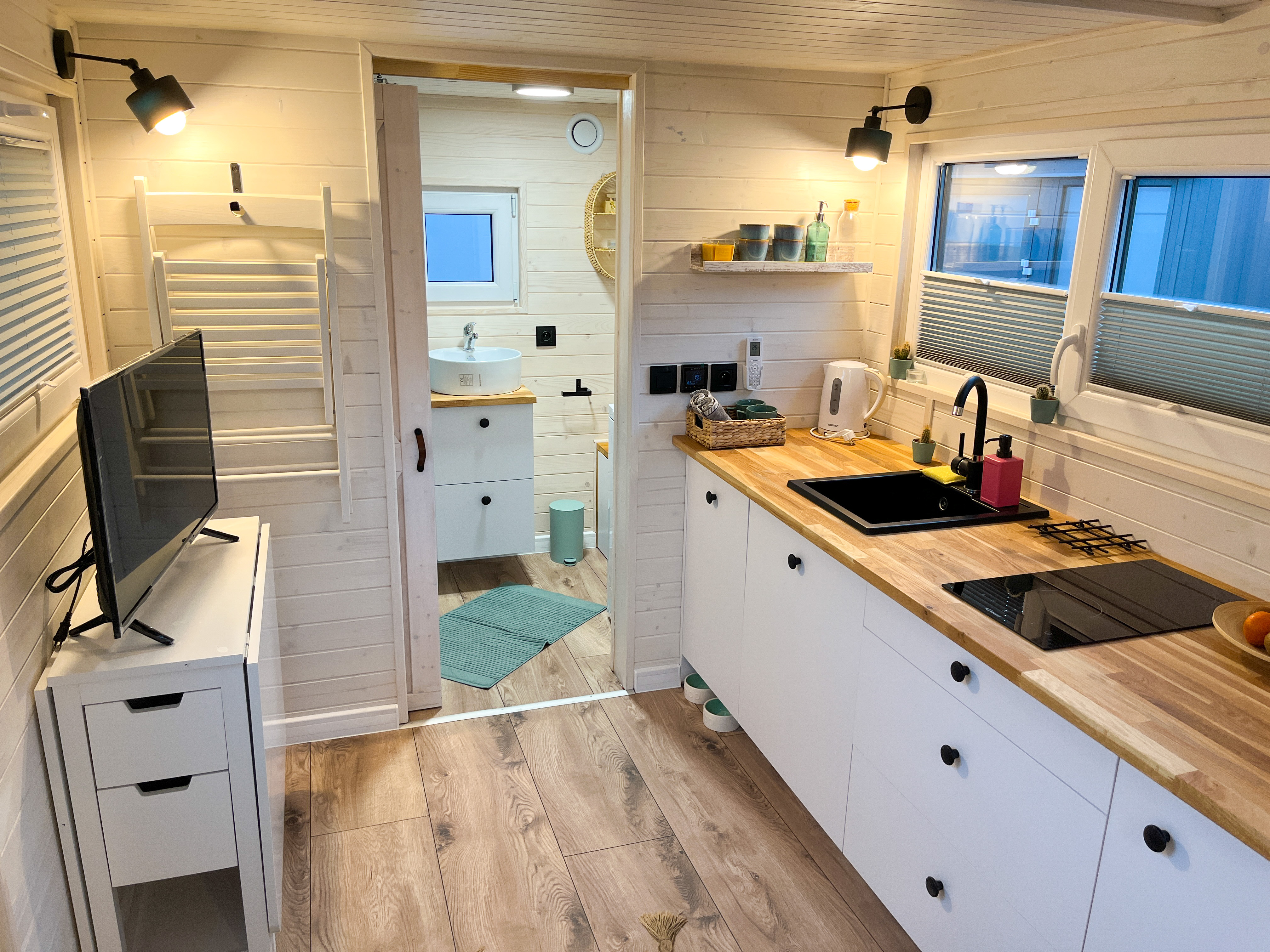 Tiny House, Container House, Modular House, Mini House - French Kiss Tiny House, Container House, Modular House, Mini House - French Kiss